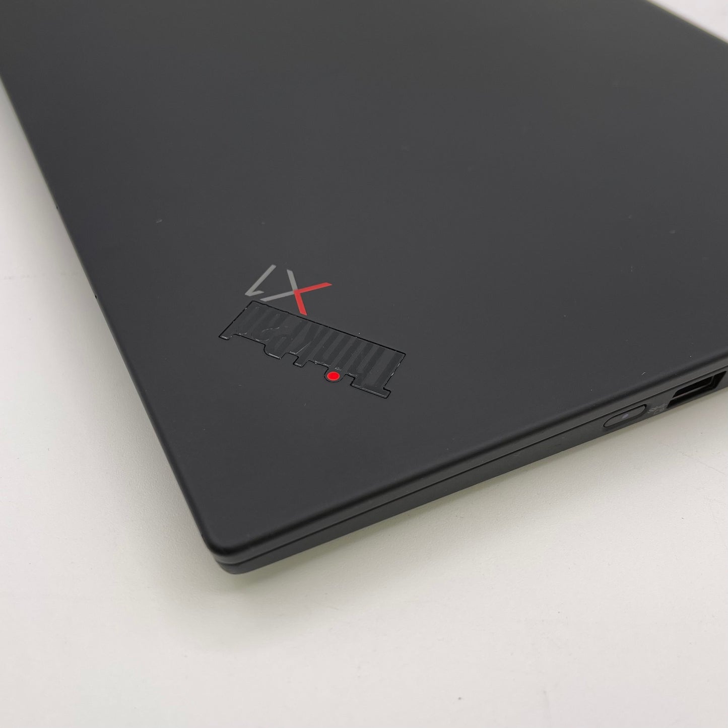Lenovo ThinkPad X1 CARBON GEN 8 14" i7-10610U 1.8GHz 16GB RAM 512GB SSD