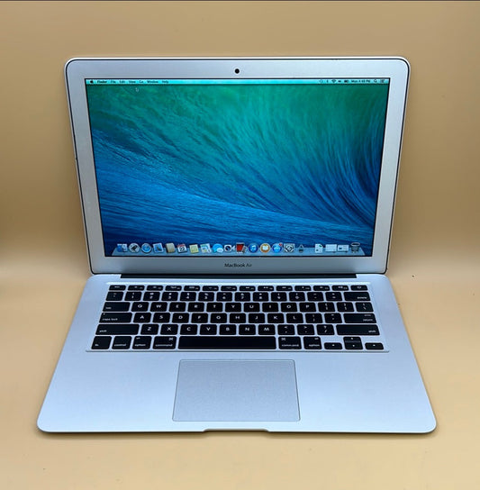 2014 Apple MacBook Air 13.3" i5 1.4GHz 8GB RAM 256GB Flash Storage Silver A1466