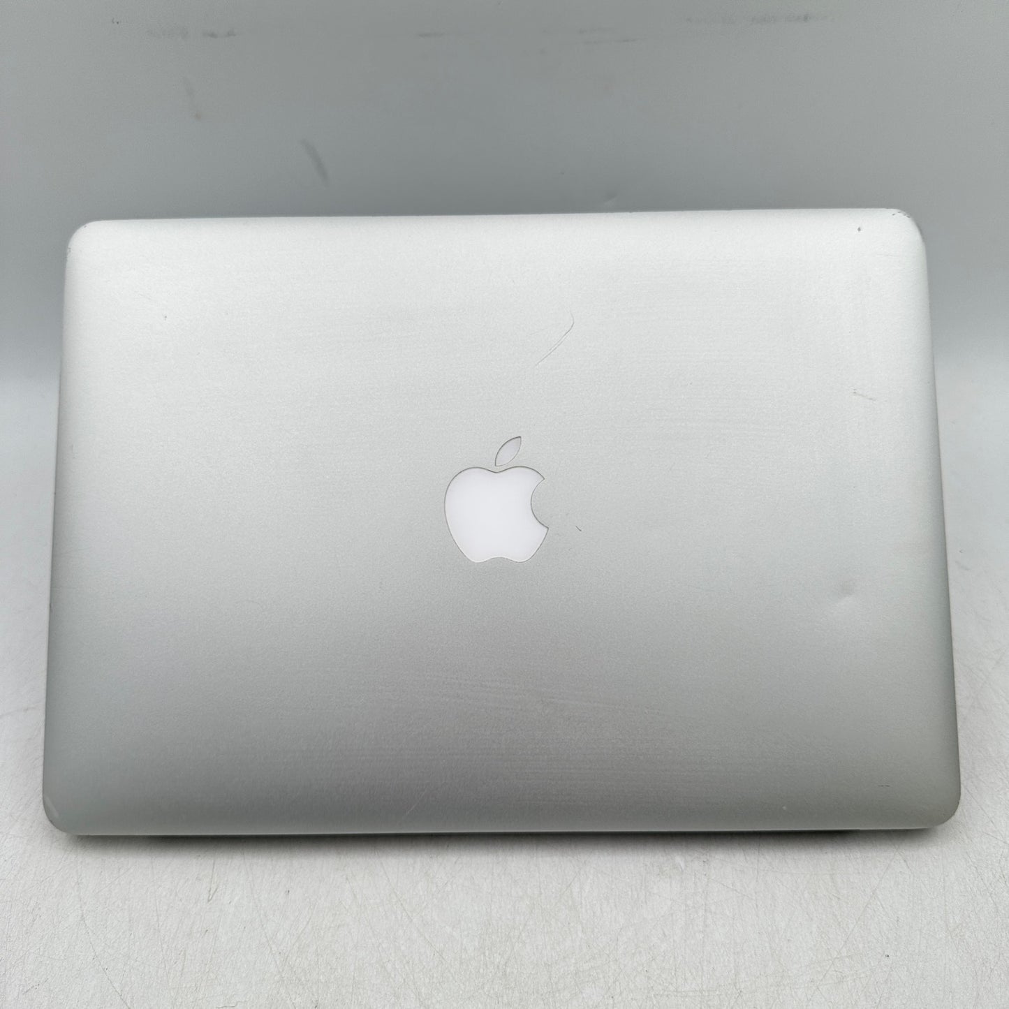 2014 Apple MacBook Air 13.3" i5-4260U 1.4GHz 4GB RAM 128GB SSD Silver A1466