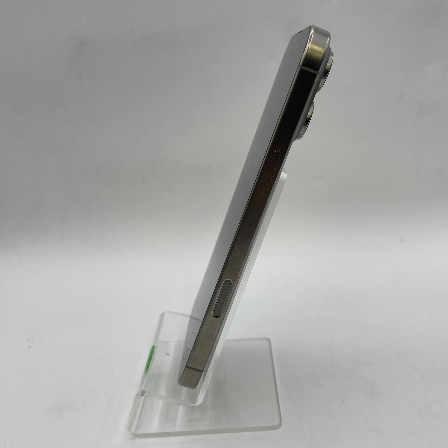 Broken Unlocked Apple iPhone 16 Pro Max 512GB Natural Titanium MYMA3LL/A