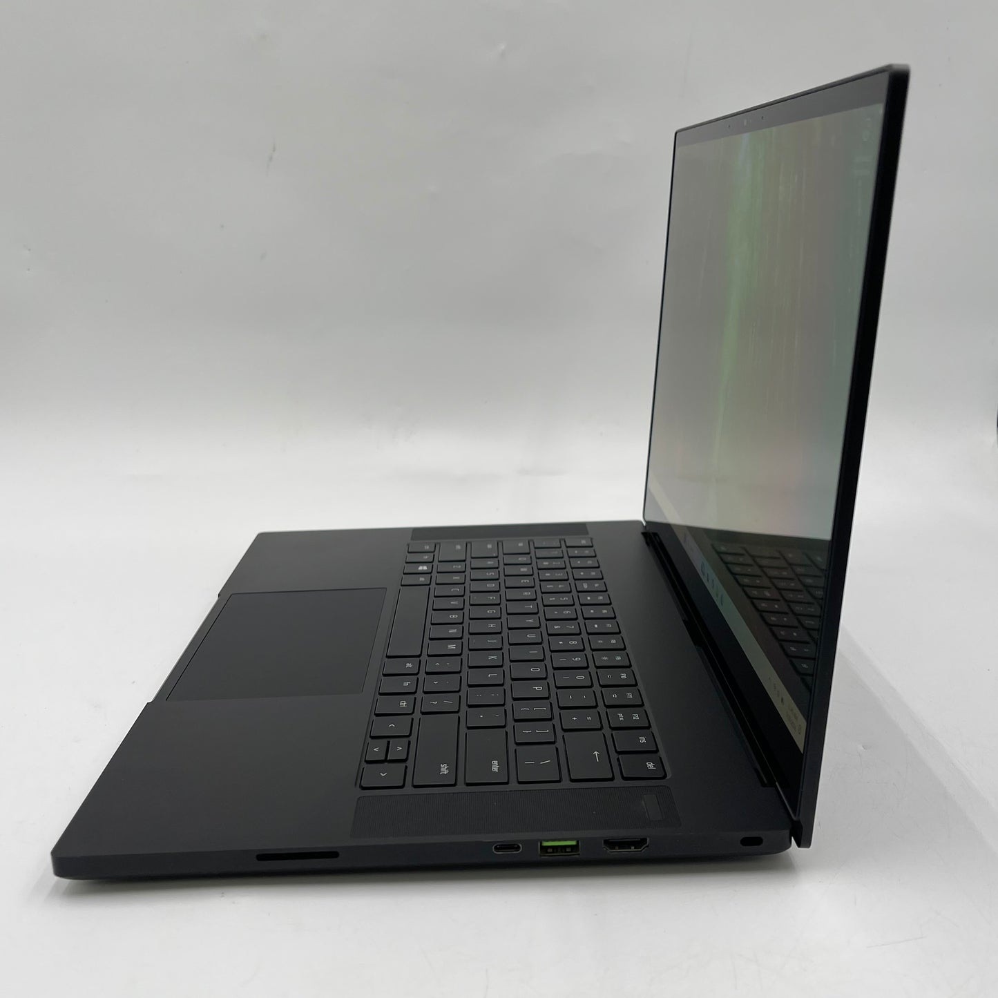 Razer Blade 15 i7-10875H 2.3GHz 40GB RAM 1TB SSD GeForce RTX 2080 Super Max-Q