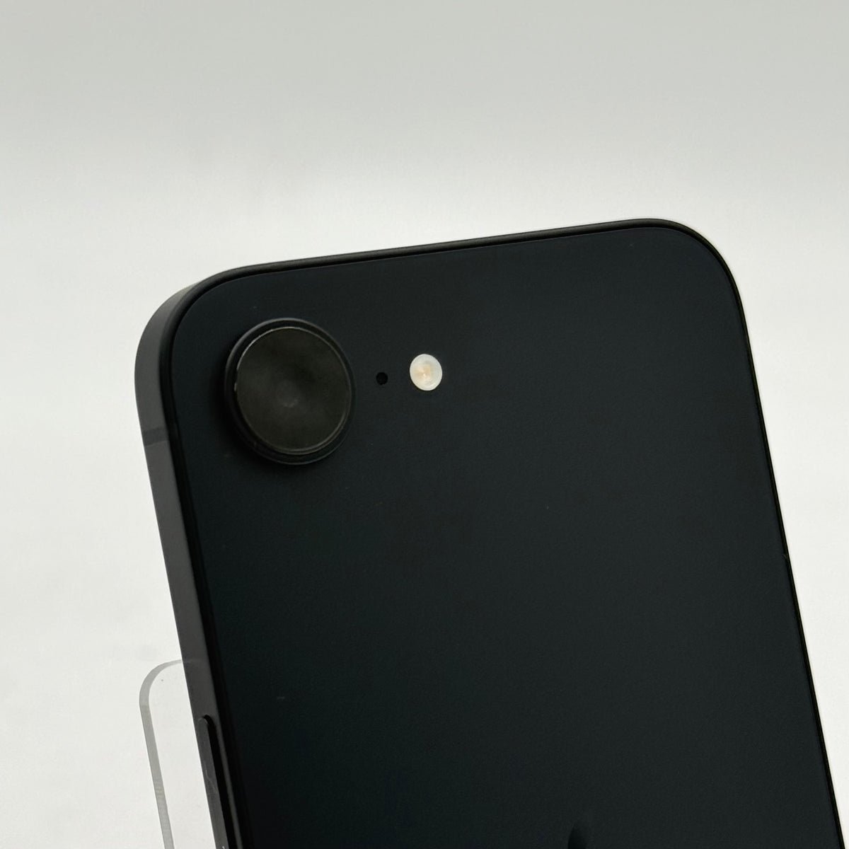 Factory Unlocked Apple iPhone 16e 128GB Black MD0D4LL/A