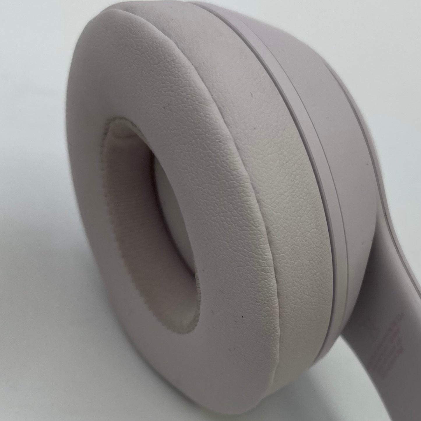 Beats Solo4 Wireless On-Ear Bluetooth Headphones Cloud Pink A3140