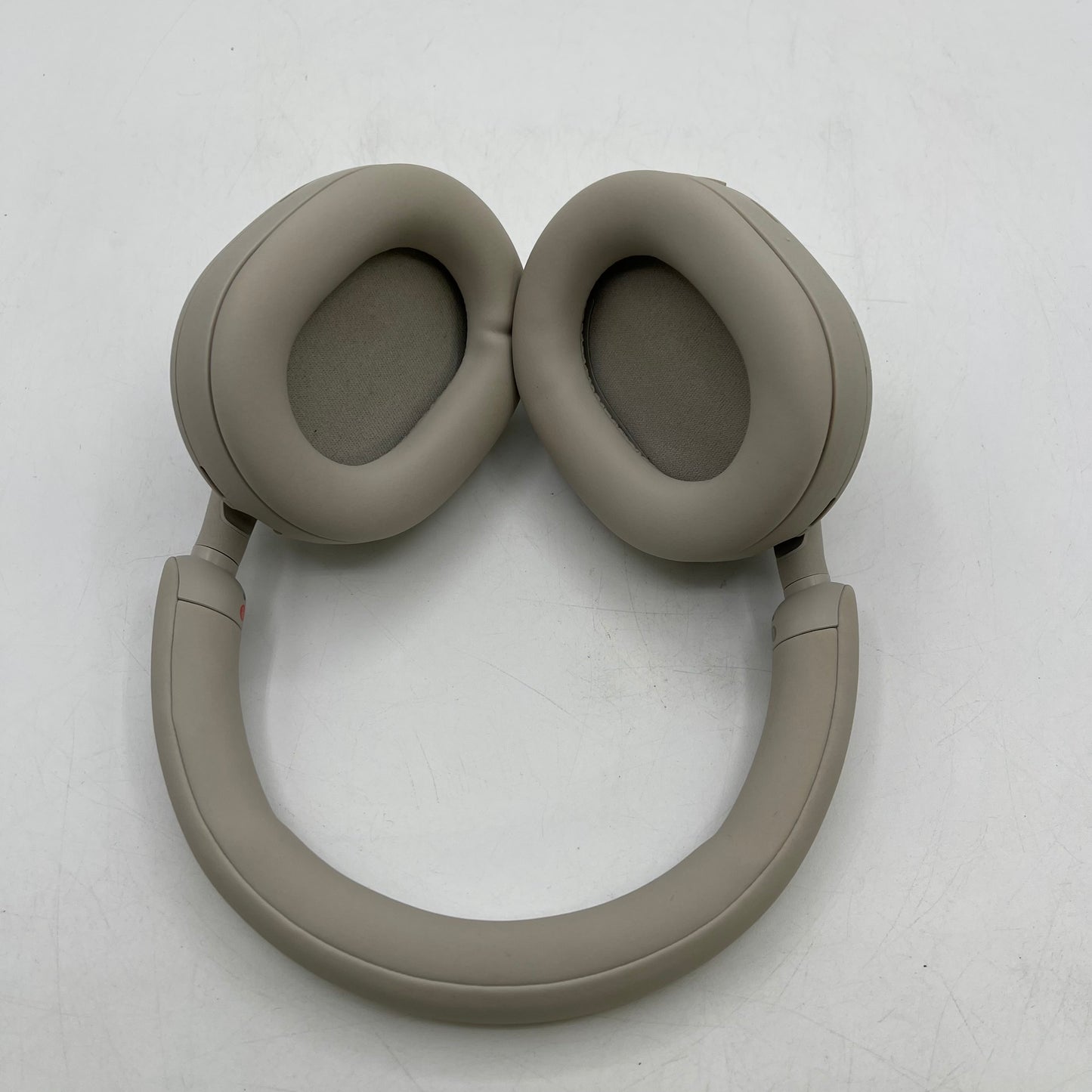 Sony WH-1000XM5 Wireless Over-Ear Bluetooth Headphones Beige YY2954