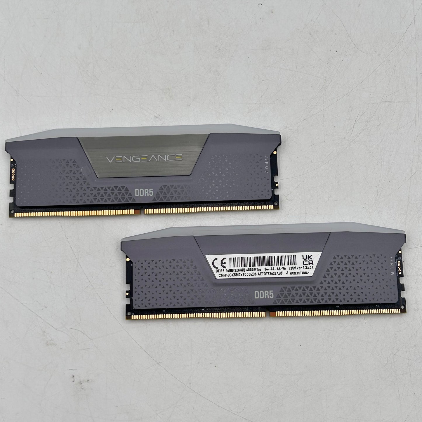 Corsair Vengeance 16GB (2x8GB) RAM DDR5 6000MHz CMH16GX5M2Y6000Z36