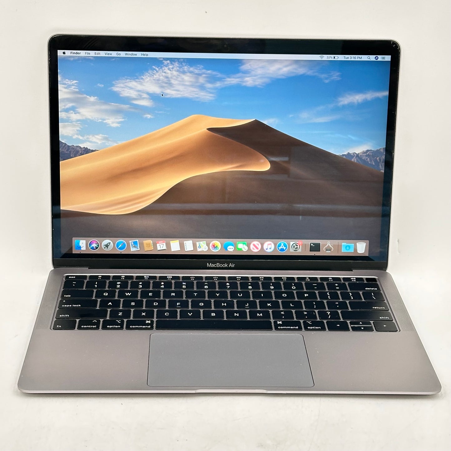 2018 Apple MacBook Air i5-8210Y 1.6GHz 8GB RAM 128GB SSD Space Gray A1932