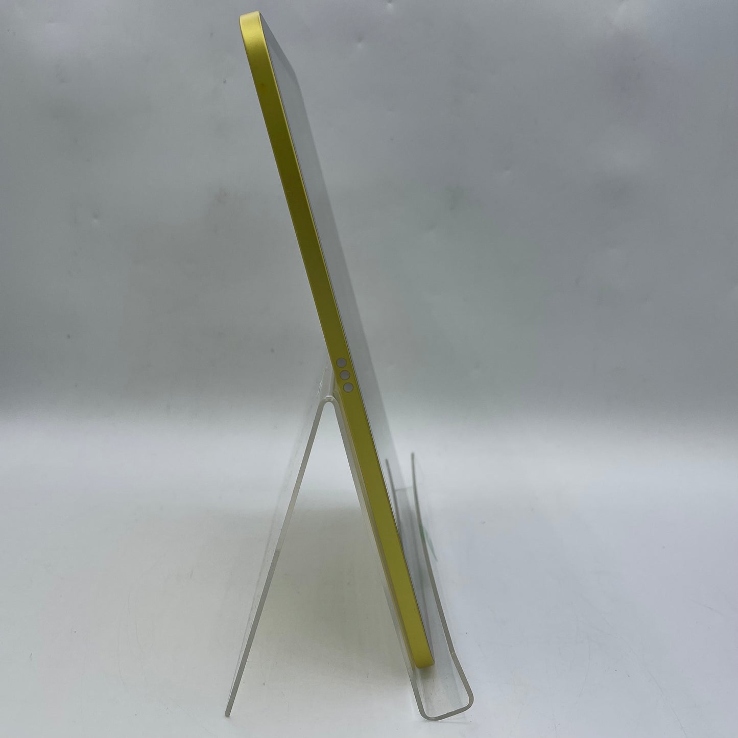 WiFi Only Apple iPad 10th Gen 64GB Yellow MPQ23LL/A