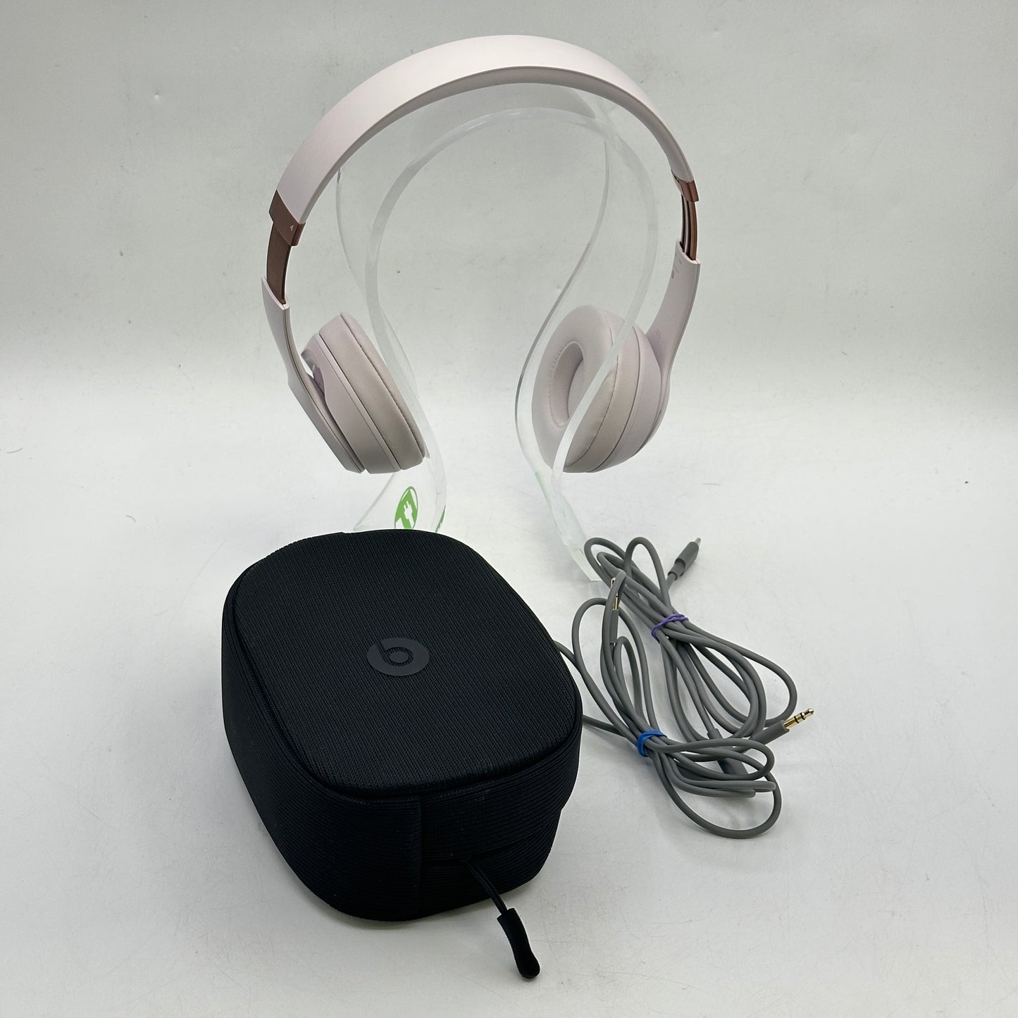 Beats Solo 4 Wireless On-Ear Bluetooth Headphones Cloud Pink A3140