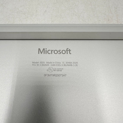 Microsoft Surface Laptop Studio 2 2029 14.4" i7-13800H 32GB RAM 1TB SSD RTX 4050